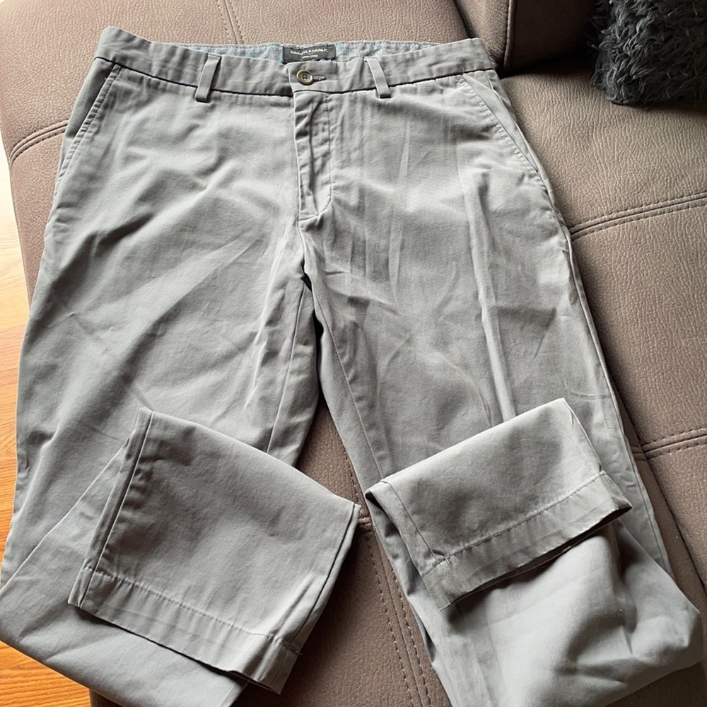 💛SOLD💛BANANA REPUBLIC Gray Pants Size 33x32